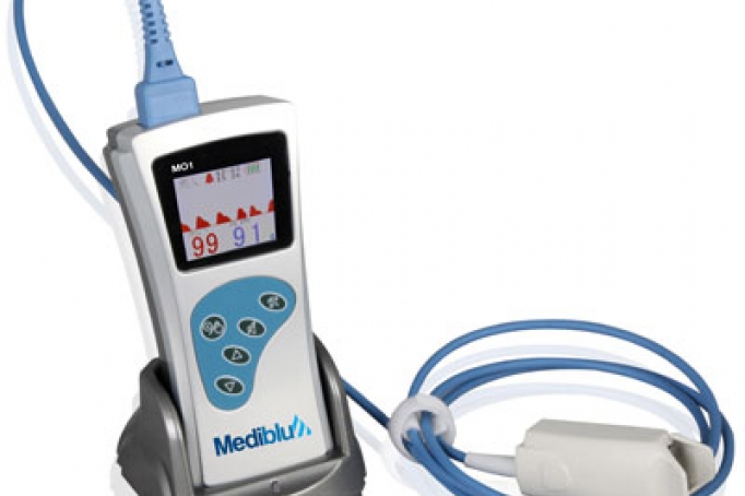 Máy Đo SPO2 Cầm Tay DS 1000 (SpO2, HR/PR)