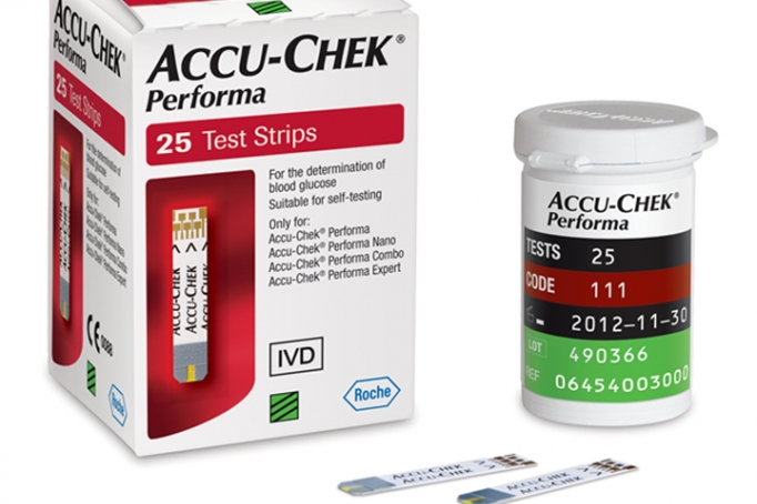Hộp 25 que thử đường huyết Accu-Chek Performa