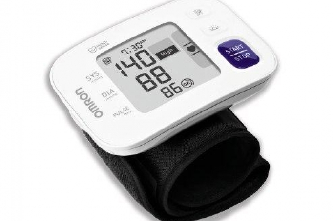 Omron HEM 6181_Máy Đo Huyết Áp Cổ Tay 