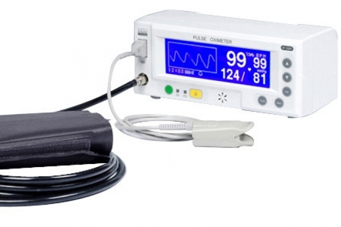 Máy Đo SPO2 Để Bàn Infunix IP 1010